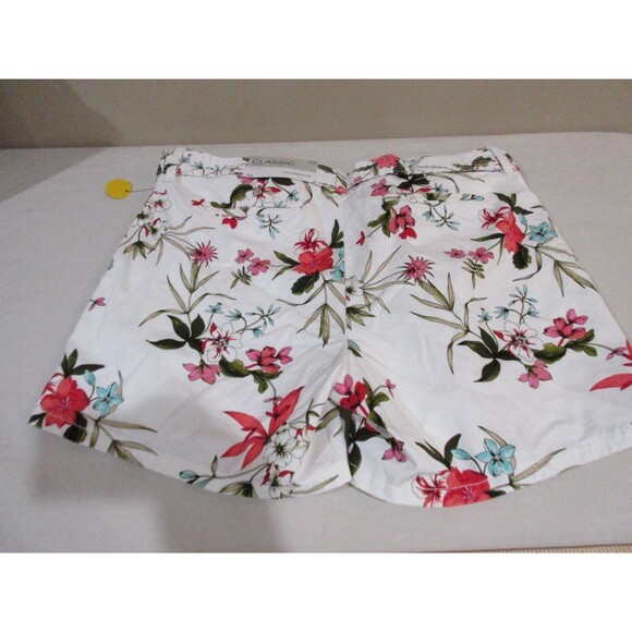 NWT Liz Claiborne Short Women Floral Sz 10 White MSRP $37.00 Tropical Safari - Picture 2 of 4